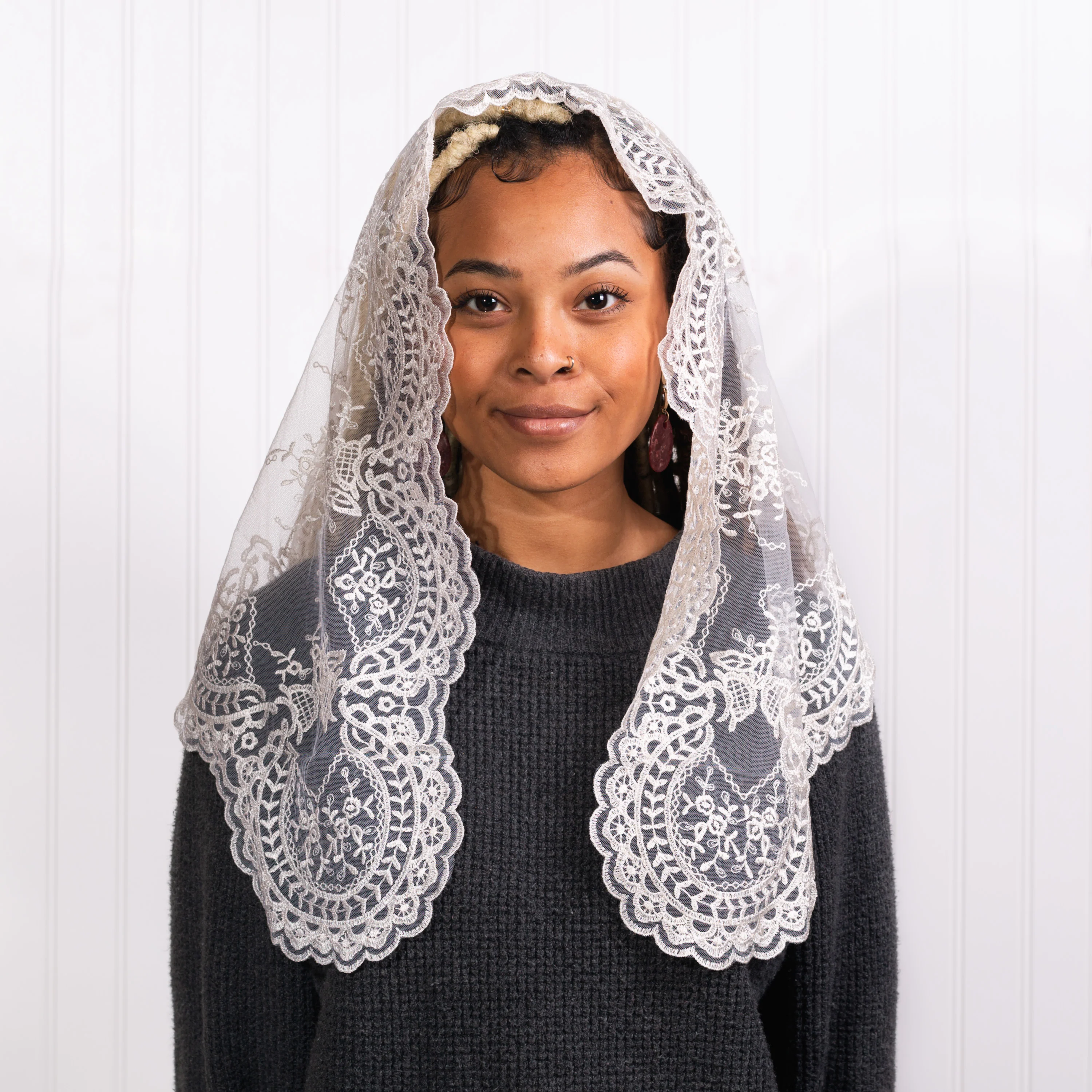 Albanico Spanish Lace Chapel Veil - Multiple Colors - Image 7