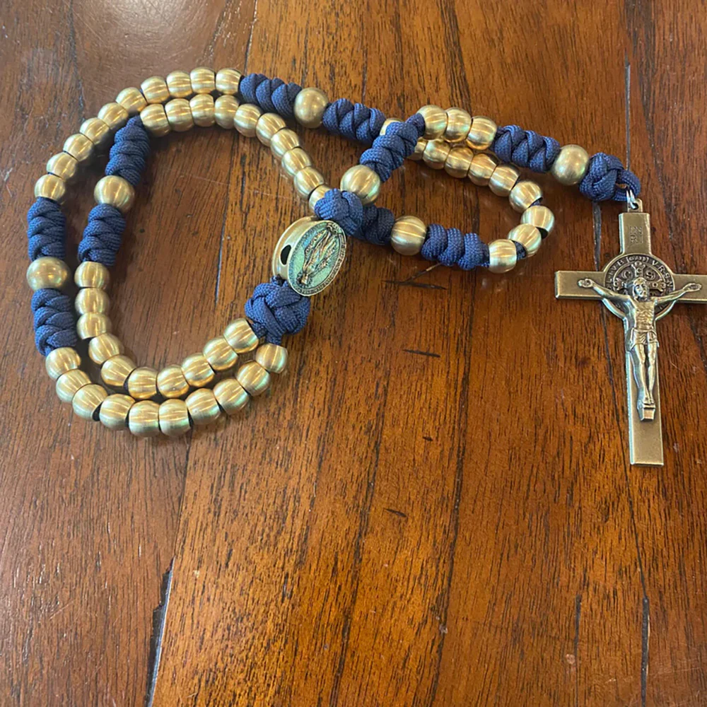 Deluxe Navy Paracord & Brass Miraculous Medal Rosary - Image 2