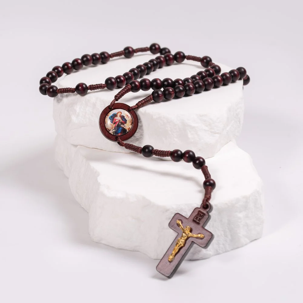 Mary Undoer of Knots Wood Rosary - Image 3