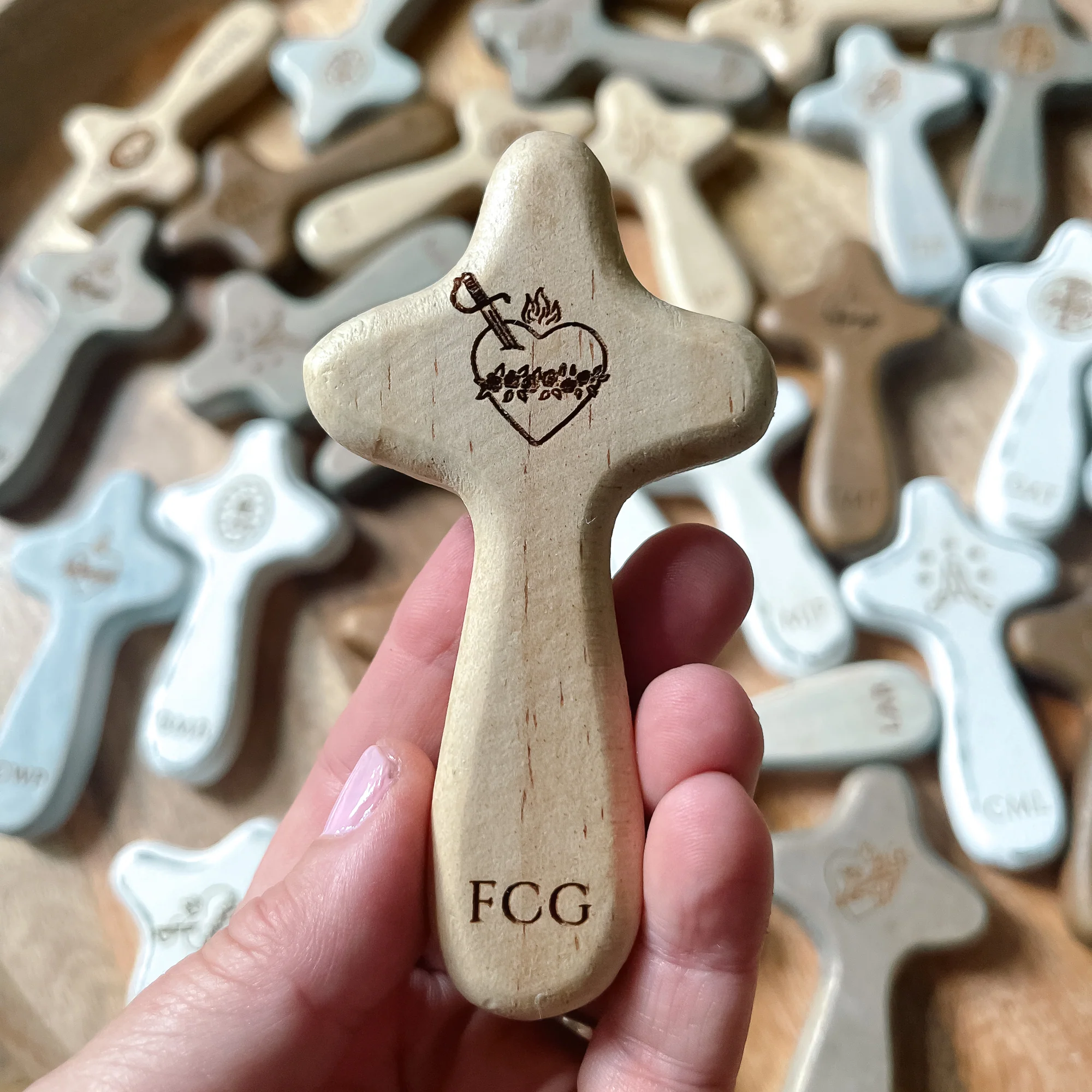 Personalized Immaculate Heart of Mary Comfort Palm Cross - Image 3