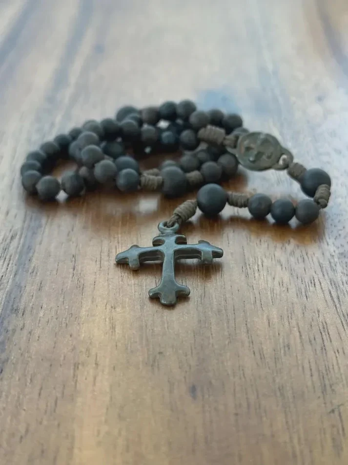 Rustic Budded Cross Antique Style Wooden Rosary - Image 2