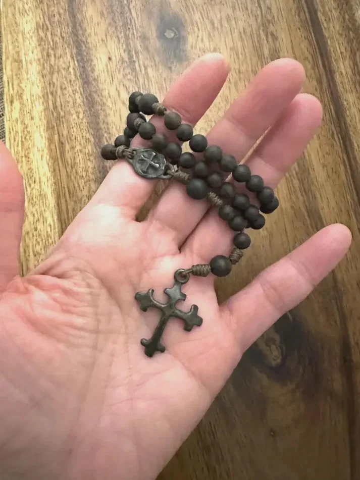 Rustic Budded Cross Antique Style Wooden Rosary - Image 3