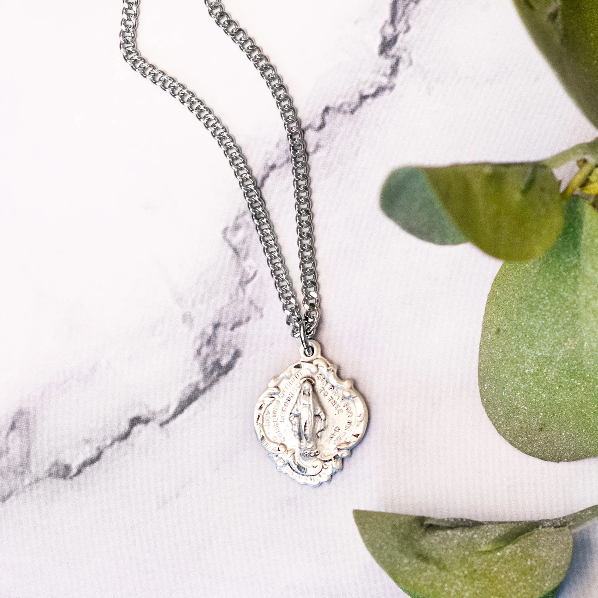Small Baroque Miraculous Medal Necklace - Gold or Silver - Image 2